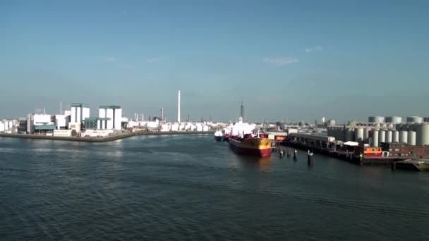 Holandia Rotterdam Tug Boat Splashing Water Nieuwe Waterweg Nowa Droga — Wideo stockowe