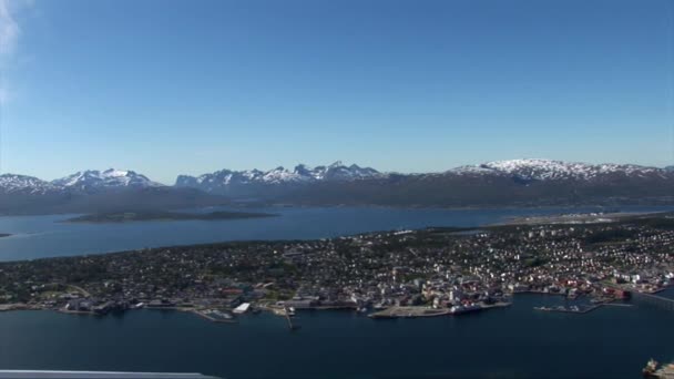 Una Vista Verano Desde Cima Montaña Del Puente Tromso Entre — Vídeos de Stock