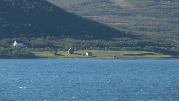 Норвегия Регион Тромсо Отправляется Летний День Через Норвежские Фьорды Порта — стоковое видео