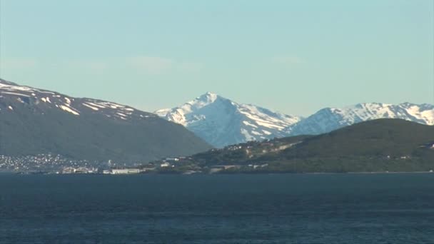 Norveç Tromso Bölgesi Bir Yaz Günü Tromso Limanından Norveç Fiyortlarına — Stok video