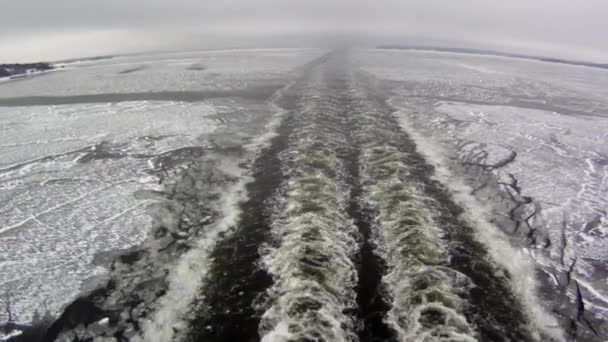 Navega Helado Golfo Finlandia Cerca Entrada Del Puerto Helsinki Vista — Vídeo de stock