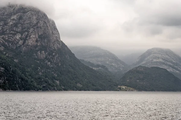 挪威斯塔万格附近的Lysefjord景观 欧洲北部旅游目的地 — 图库照片