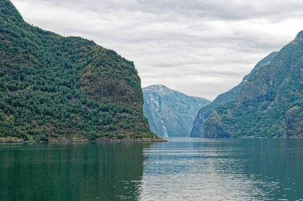 Туристическое Направление Северу Европы Вид Aurlandsfjord Подходе Флаам Норвегия Вид — стоковое фото