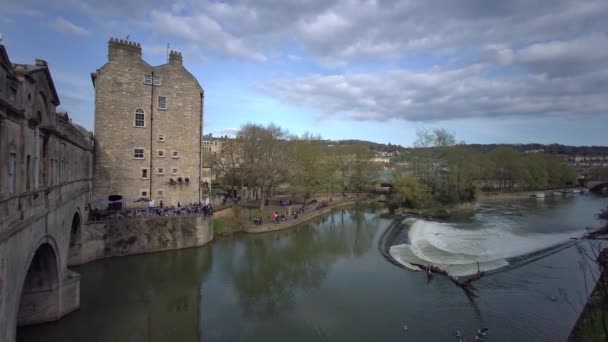 Resmål Storbritannien Weir River Avon Bath Somerset England April 2023 — Stockvideo