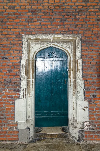 Arched Rusztikus Fából Készült Ajtó Egy Kőfal Hampton Court Palace — Stock Fotó