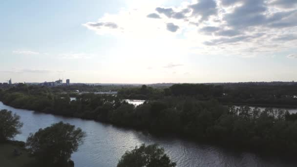 Luchtfoto Langs Theems Bij Thames Valley Park Richting Reading Verenigd — Stockvideo