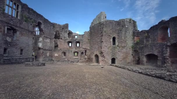 Zřícenina Středověkého Hradu Raglan Welsh Castell Rhaglan Monmothshire Wales Velká — Stock video