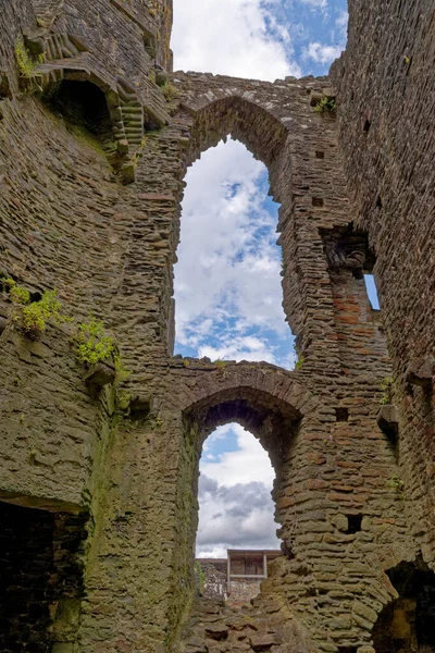 Castillo Caerphilly Una Fortificación Parcialmente Arruinada Que Data Del Siglo —  Fotos de Stock
