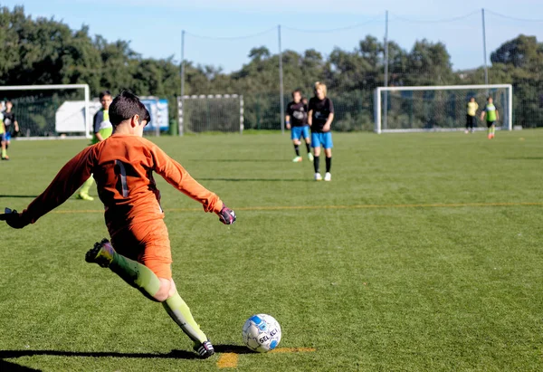 Junge Kinder Kinder Teenager Jungen Beim Fußballspielen Sport Der Gemeinde — Stockfoto