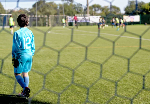 Joven Portero Niño Adolescente Jugando Fútbol Fútbol Deportes Juego Municipio —  Fotos de Stock