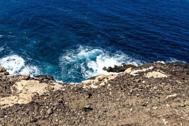 Fuerteventura Kanarya Adası 'nın batı kıyısındaki Ajuy köyü yakınlarındaki mağaralarda - Ajuy, Pajara, Fuerteventura, Kanarya Adaları, İspanya - 20.09.2023