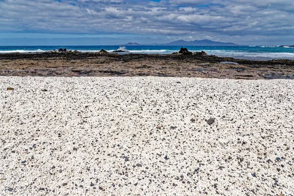 Playa Del Mejillon或Playa Del Bajo Burra 称为Popcorn Beach 西班牙 加那利群岛 免版税图库图片