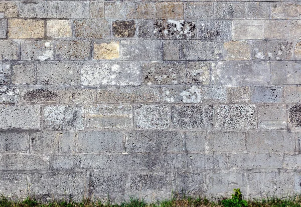 Gri Tuğlalardan Yapılmış Eski Yıpranmış Duvar — Stok fotoğraf