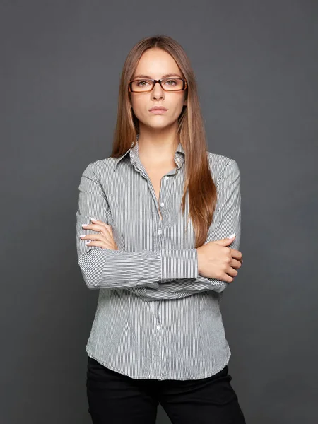 Studio Portrait Beautiful Confident Young Woman Eyeglasses Posing Crossed Hands — Fotografia de Stock