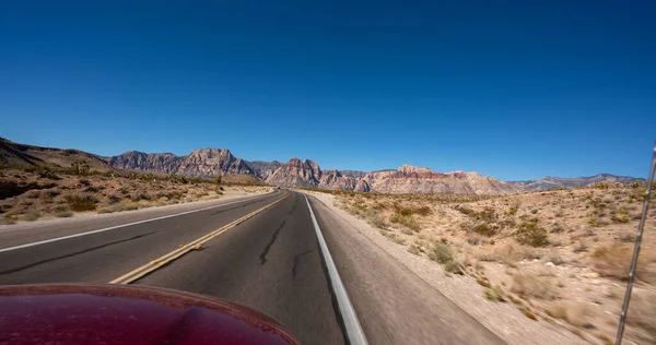 Estrada Longa Vazia Montanha Nevada Horizonte Dia Ensolarado Verão Por Imagens De Bancos De Imagens Sem Royalties