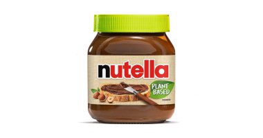 AAÇEN, GERMANY - NOV 07, 2024: İtalyan Ferrero şirketi Ferrero 'nun 1964 yılında pazara sunduğu fındıklı kakaonun popüler markası olan Nutella,