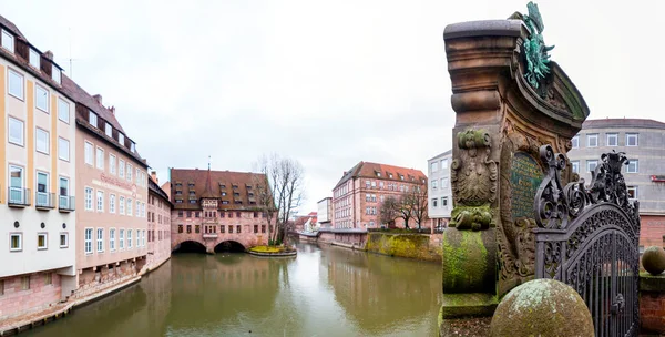 stock image Nuremberg, Germany - DEC 28, 2021: Museums Bridge, Museumsbruecke in German, is a medieval bridge over Pegnitz River in Nuremberg, Germany.