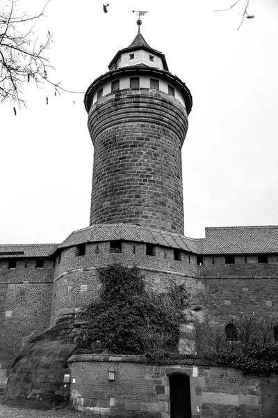 Iconic Sinwell Tower Part Kaiserburg Royal Fortification Old Town Nuremberg — стоковое фото
