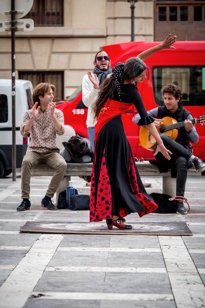 Granada Espanha Fev 2022 Grupo Artistas Ciganos Realizando Arte Flamenca — Fotografia de Stock