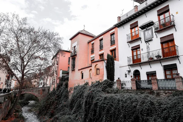 Granada Spanje Feb 2022 Stenen Brug Traditionele Spaanse Architectuur Rond — Stockfoto