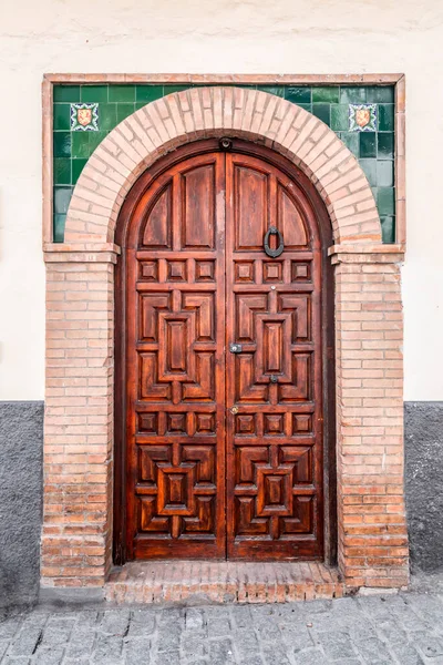 Ancienne Belle Porte Ornée Détail Architectural Classique Trouvé Grenade Espagne — Photo