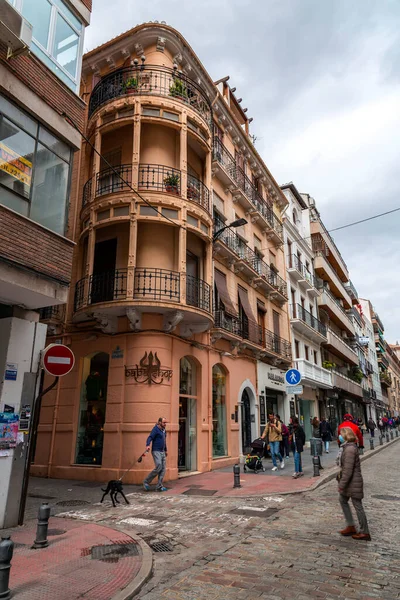 スペイン グラナダ2022年2月26日 スペイン アンダルシア地方の歴史的都市グラナダの一般建築と街並み — ストック写真