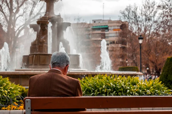 Granada Spain February 2022 Unidentified Senior Man Sitting Pon Bench — Stock Photo, Image