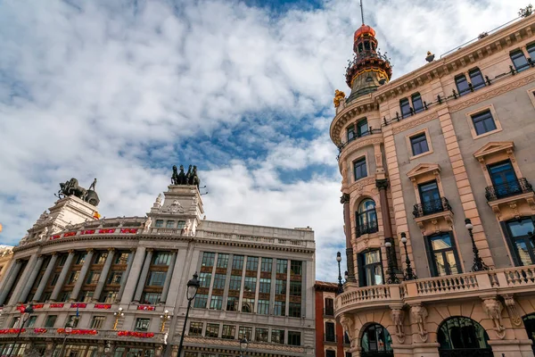 西班牙马德里 2022年Feb 毕尔巴鄂维兹卡亚银行 Banco Bilbao Vizcaya 是位于阿尔卡拉的一座建筑 1919年由建筑师里卡多 巴斯蒂达 Ricardo — 图库照片