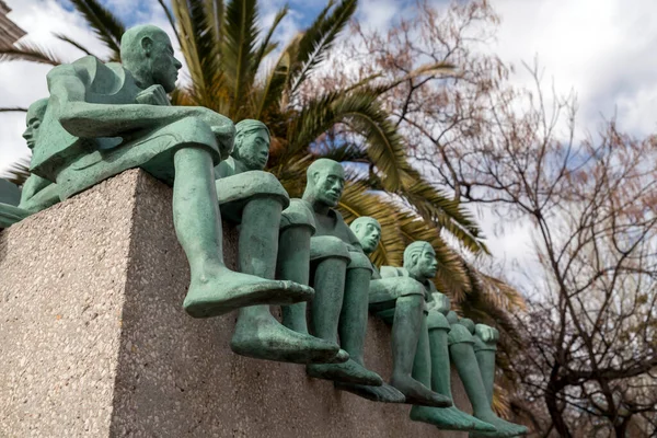 Madrid Spanje Feb 2022 Refugiados Een Monument Gewijd Aan Migranten — Stockfoto
