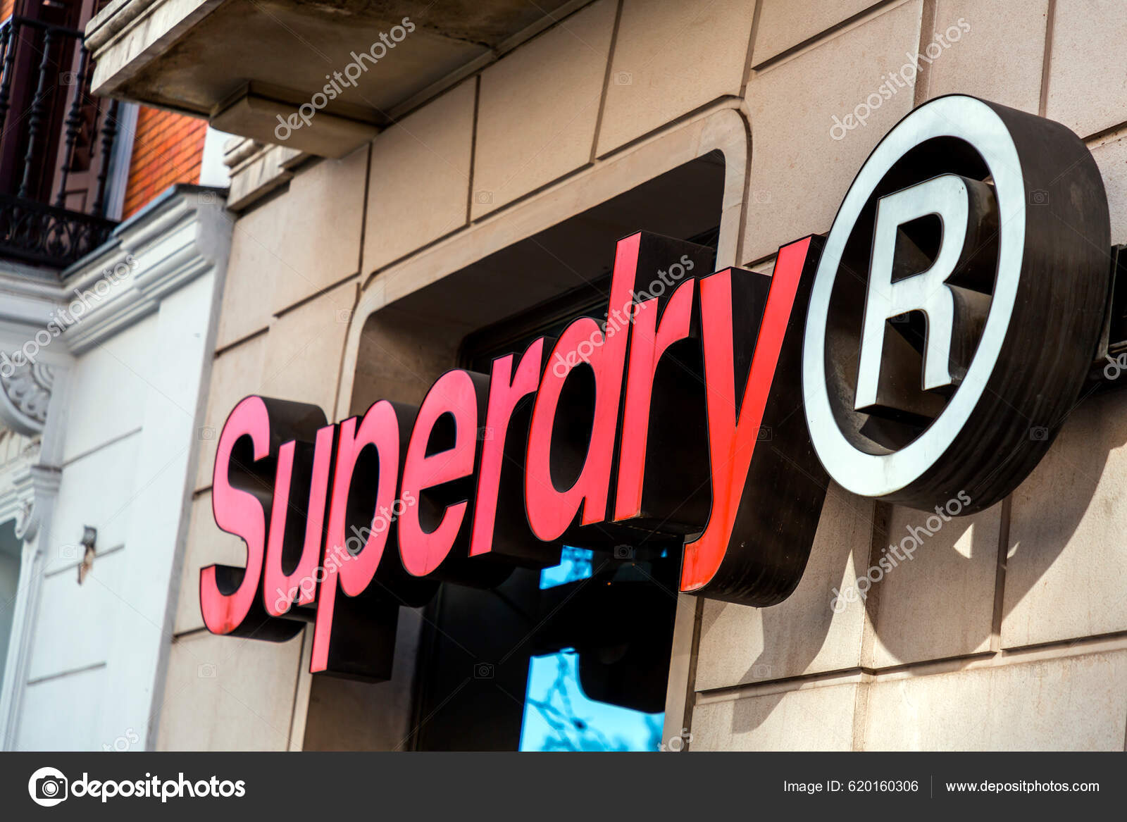 Madrid Spain Feb 2022 Sign Madrid Store Superdry Japanese Clothing – Stock  Editorial Photo © EnginKorkmaz #620160306