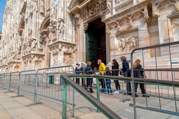 Mediolan Włochy Marca 2022 Katedra Mediolanie Lub Katedra Metropolitalna Bazylika — Zdjęcie stockowe