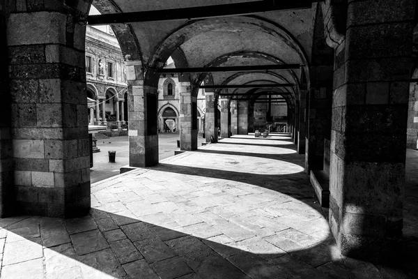 stock image Milan, Italy - 29 March 2022: Piazza Mercanti is a central city square of Milan, between Piazza del Duomo, and Piazza Cordusio.