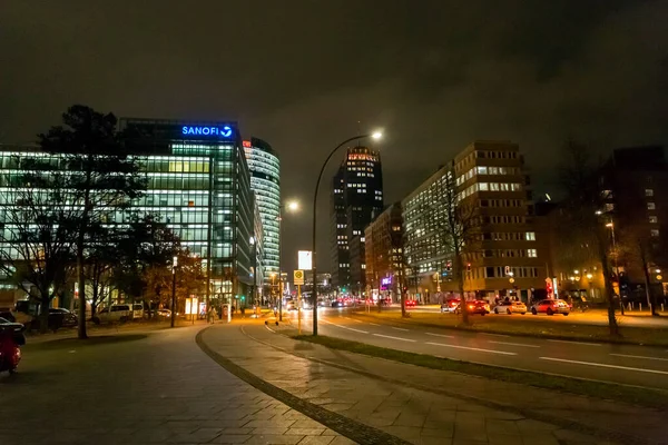 Berlín Alemania Diciembre 2021 Vista Calle Por Noche Berlín Edificios — Foto de Stock