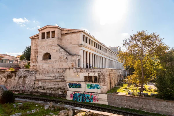 アテネ ギリシャ 11月2021 アタロスのストアはアテネのアゴラで覆われたポルティコです 1956年に再建され 古代アゴラ博物館 — ストック写真