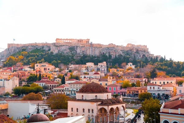2021年11月25日 希腊雅典 Monastiraki是雅典古城的一个跳蚤市场社区 也是雅典主要购物区之一 — 图库照片
