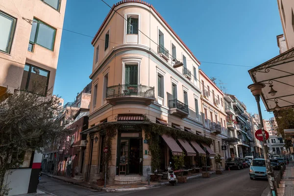 アテネ ギリシャ 11月2021 アテネ ギリシャの首都の通りに古典的な建物 — ストック写真
