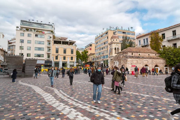 アテネ ギリシャ 11月2021 モナスティラキはアテネの旧市街にあるフリーマーケット地区で アテネの主要なショッピング地区の1つです — ストック写真