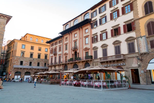 意大利佛罗伦萨 2022年4月5日 西格诺里亚广场 Piazza Della Signoria 是Vecchio宫前面的一个W形广场 得名于Palazzo Della Signoria — 图库照片