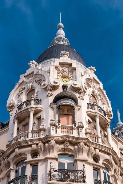 マドリード スペイン 2022年2月16日 マドリードの中心部に位置するエスパーニャ広場 Plaza Espana にある豪華な装飾が施されたバロック様式の建物 — ストック写真