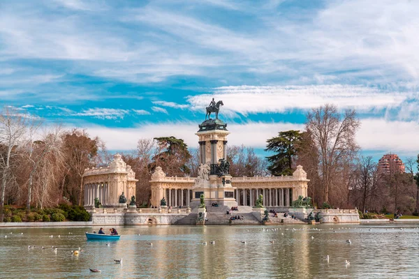 Madrid Spanya Şubat 2022 Madrid Spanya Daki Buen Retiro Parkı — Stok fotoğraf