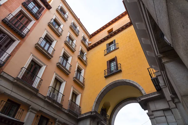 Generieke Architectuur Straatzicht Centrale Straten Van Madrid Hoofdstad Van Spanje — Stockfoto