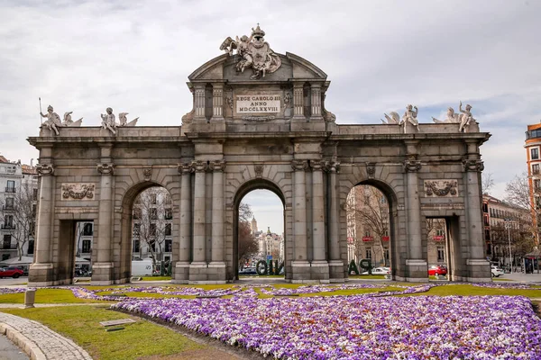 Madrid Spanien Februar 2022 Die Puerta Alcala Ist Ein Neoklassisches — Stockfoto