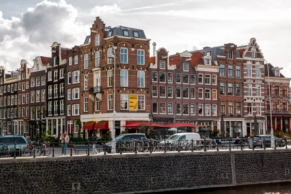 Amsterdam Oktober 2021 Grachten Typische Hollandse Architectuur Amsterdam Een Van — Stockfoto