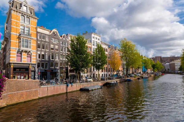 Amsterdam Oktober 2021 Grachten Typische Hollandse Architectuur Amsterdam Een Van — Stockfoto