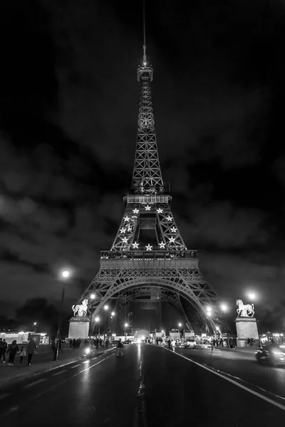 París Francia Ene 2022 Icónica Torre Eiffel Iluminada Noche Torre —  Fotos de Stock