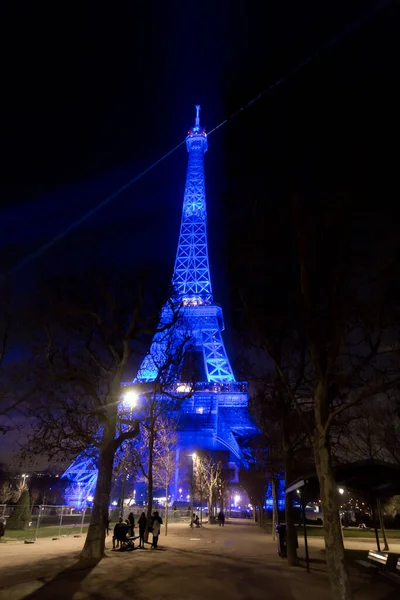 Paris Frankreich Jan 2022 Der Ikonische Nachts Beleuchtete Eiffelturm Schmiedeeiserner — Stockfoto