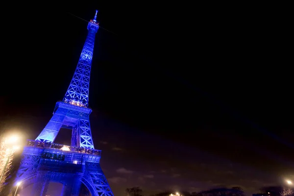 Iconische Eiffeltoren Nachts Verlicht Smeedijzeren Roostertoren Champ Mars Parijs Frankrijk — Stockfoto