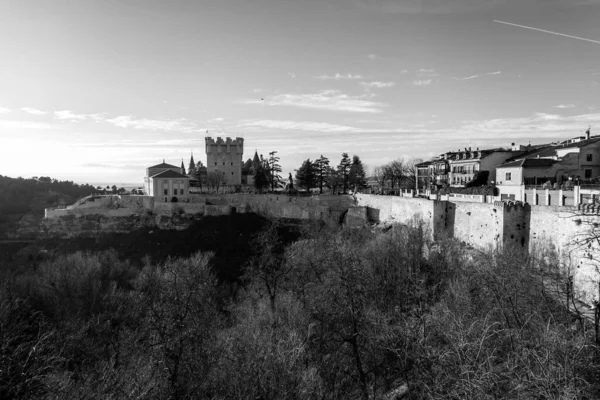 2022年2月18日スペイン セゴビア セゴビアの歴史的アルカサルの外観 セゴビア カスティーリャ レオン州 スペインの中世の要塞 — ストック写真