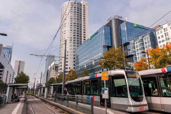 Rotterdam Pays Bas Octobre 2021 Tram Urbain Léger Moderne Traversant — Photo