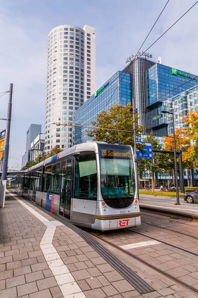 Rotterdam Pays Bas Octobre 2021 Tram Urbain Léger Moderne Traversant — Photo
